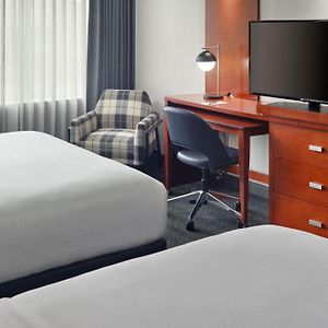 Queen Room Two Queen Beds